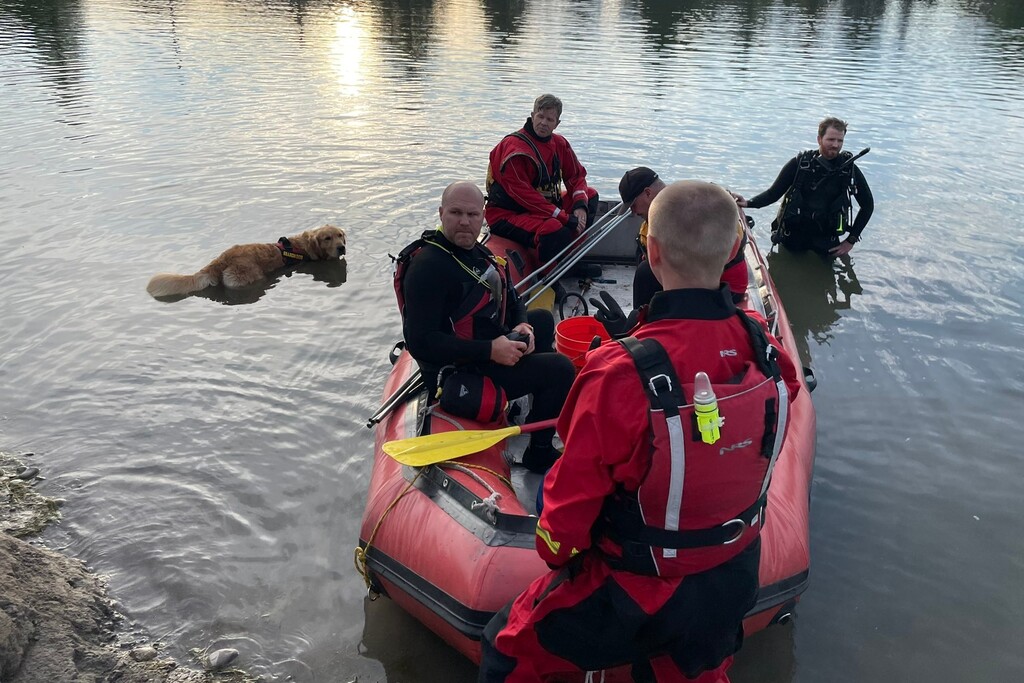 (Utah County Sheriff) Utah County Sheriff Search and Rescue searches for a missing man who went under the surface of Spring Lake on the evening of Friday, June 25, 2021.
