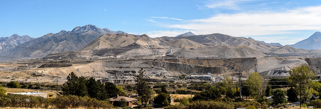(Trent Nelson  |  The Salt Lake Tribune) Geneva Rock's operations at Point of the Mountain, straddling Utah and Salt Lake Counties, Tuesday September 22, 2015.