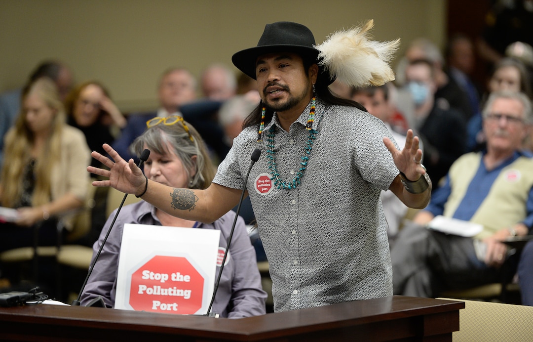 (Francisco Kjolseth  |  The Salt Lake Tribune)  Hopi-Chemehuevi activist Carl Moore speaks in opposition to plans for an inland port as he speaks to the Utah Inland Port Authority meeting at the Utah Capitol on Thursday, Oct. 17, 2019.