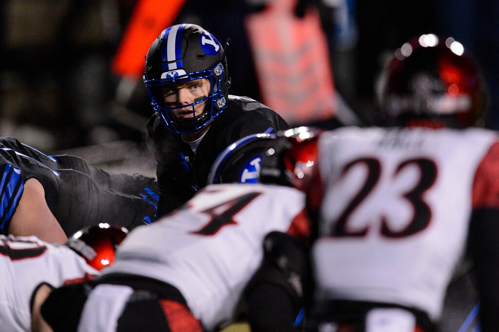 (Trent Nelson | The Salt Lake Tribune) Brigham Young Cougars quarterback Zach Wilson (1) as BYU hosts San Diego State, NCAA football in Provo on Saturday, December 12, 2020.