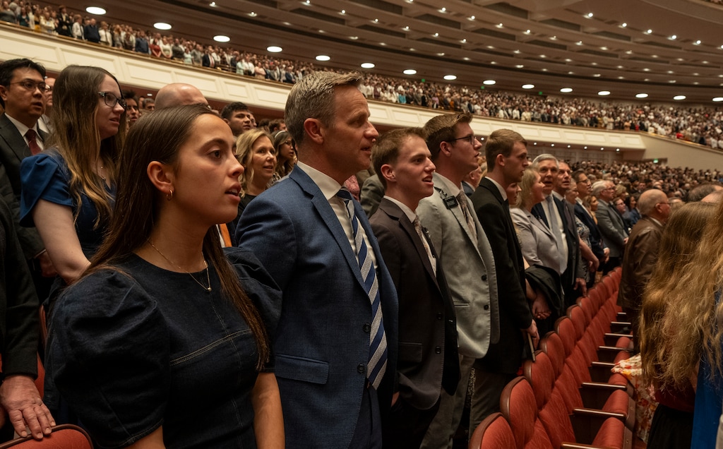 (Rick Egan | The Salt Lake Tribune) Latter-day Saints sing a hymn during the Sunday afternoon session of General Conference.