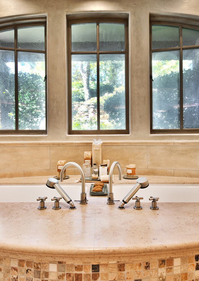 (Courtesy of Concierge Auctions) This 23,035-square-foot house in Holladay will go on the auction block Nov. 2, 2017.