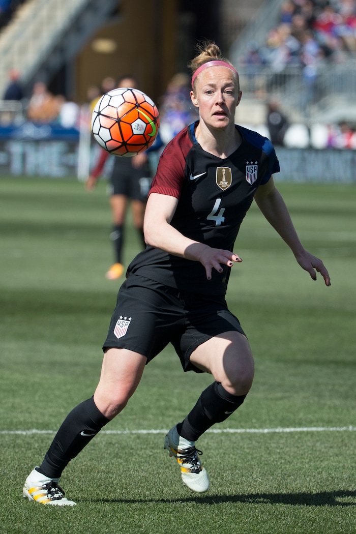 United States' Becky Sauerbrunn (4) in action during the second half of an international friendly soccer match against Colombia, Sunday, April 10, 2016, in Chester, PA. US won 3-0. (AP Photo/Chris Szagola)
