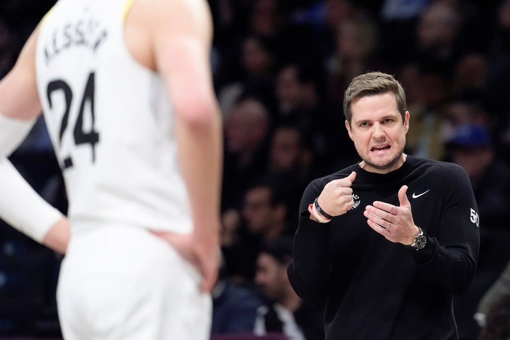 Utah Jazz head coach Will Hardy talks to center Walker Kessler (24) during the first half of an NBA basketball game against the Brooklyn Nets, Monday, Jan. 29, 2024, in New York. (AP Photo/Mary Altaffer)