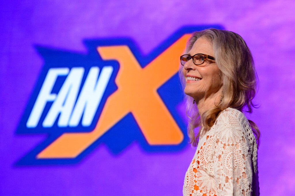 (Trent Nelson | The Salt Lake Tribune) Lindsay Wagner takes the stage. Wagner and Lee Majors, stars of the '70s classics "The Bionic Woman" and "The Six Million Dollar Man," made an appearance at FanX Salt Lake Comic Convention at the Salt Palace Convention Center in Salt Lake City on Friday, Sept. 6, 2019.