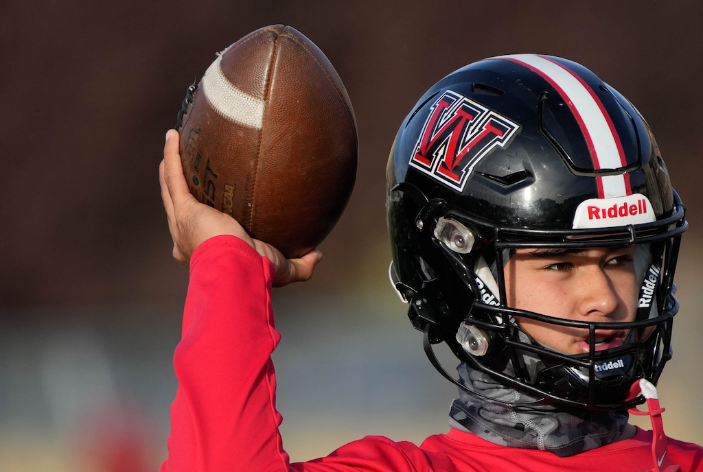 (Francisco Kjolseth | The Salt Lake Tribune) West High quarterback Kamden Lopati practices with the team last November.