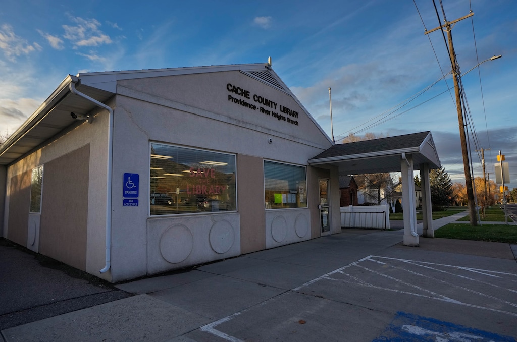 (Francisco Kjolseth  | The Salt Lake Tribune) The Cache County Library in Providence, facing the risk of closure, is pictured on Monday, Nov. 17, 2025.