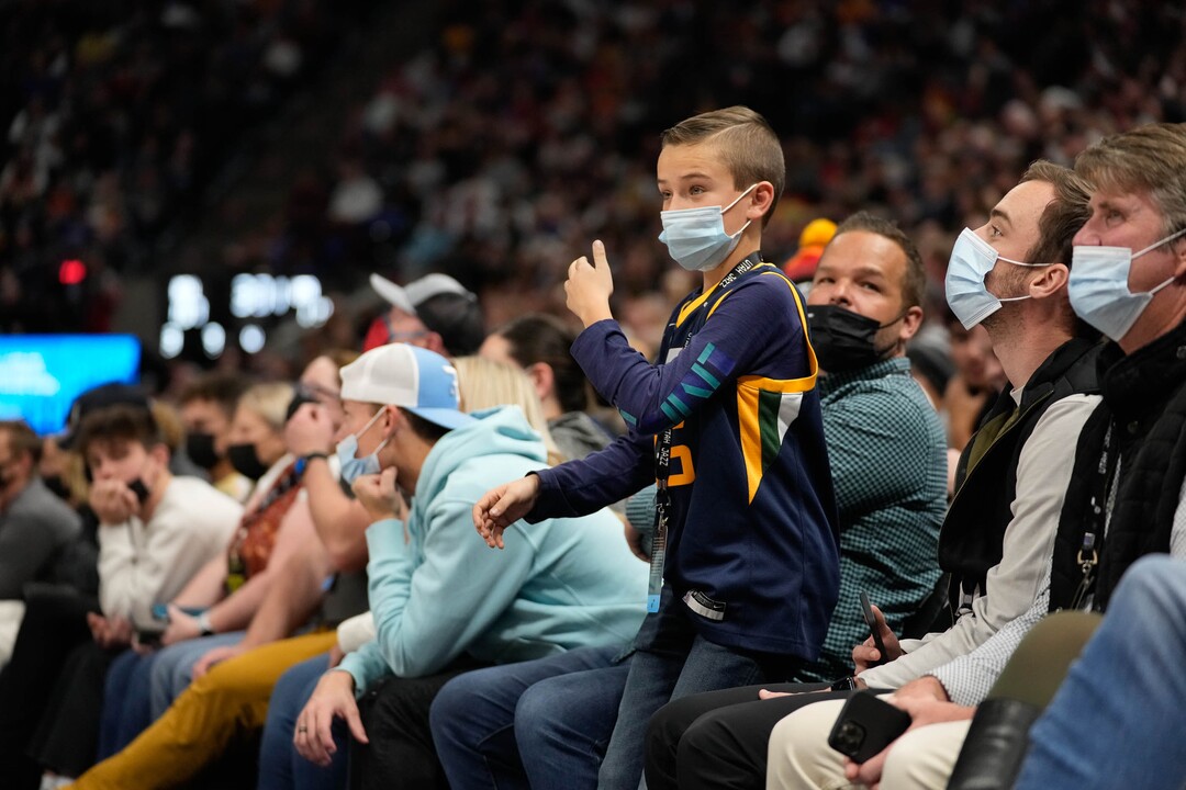 (Francisco Kjolseth | The Salt Lake Tribune) A young fan cheers on the Utah Jazz against the Minnesota Timberwolves at Vivint Smart Home Arena in Salt Lake City, Thursday, Dec. 23, 2021.