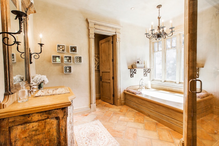 (Courtesy of Concierge Auctions) This 23,035-square-foot house in Holladay will go on the auction block Nov. 2, 2017.