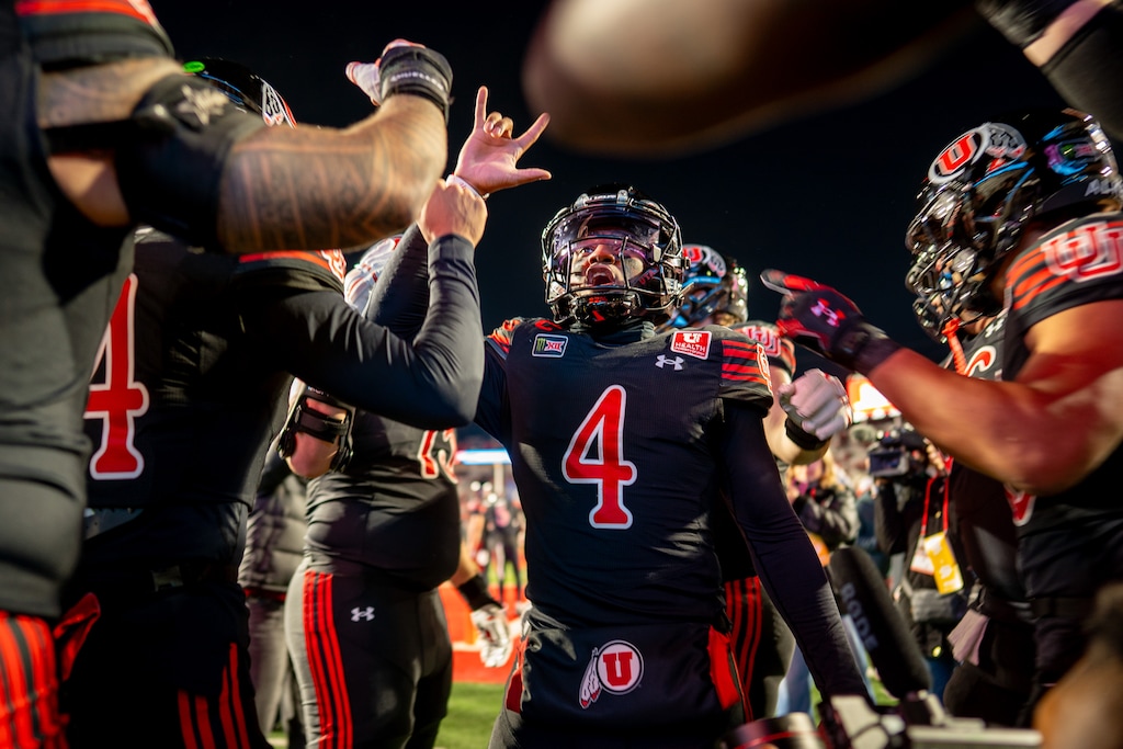 (Trent Nelson | The Salt Lake Tribune) Utah Utes quarterback Devon Dampier (4) leads teammates in a pre-game huddle as Utah hosts Houston, NCAA football at Rice-Eccles Stadium in Salt Lake City on Saturday, Oct. 24, 2026.