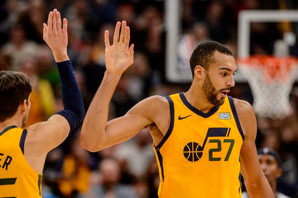 (Trent Nelson | The Salt Lake Tribune)  Utah Jazz guard Kyle Korver (26) and Utah Jazz center Rudy Gobert (27) high-five. Utah Jazz v San Antonio Spurs, NBA basketball in Salt Lake City on Tuesday Dec. 4, 2018.