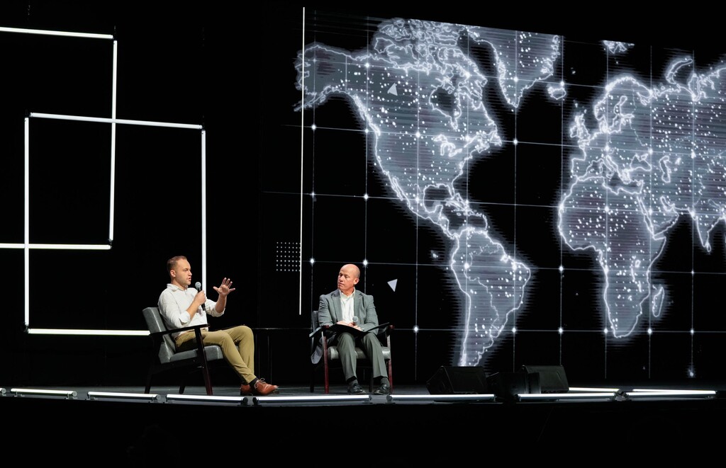 (Francisco Kjolseth | The Salt Lake Tribune) Isaiah Taylor, left, CEO & Founder of Valar Atomics, has a fireside chat on Nuclear’s Next Wave, with Joel Ferry, Executive Director of the Utah Department of Natural Resources during the Zero Gravity Summit in Salt Lake City at the Salt Palace Convention Center on Wednesday, Nov. 5, 2025.