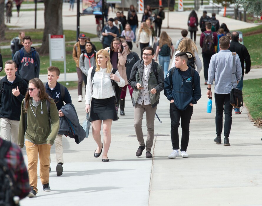 (Rick Egan | The Salt Lake Tribune) University of Utah students make their way to class on Thursday, March 28, 2019.