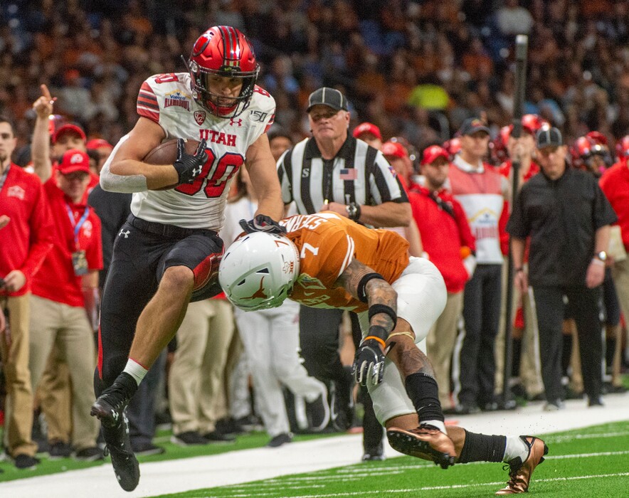 (Rick Egan | Tribune file photo)  Texas Longhorns defensive back Caden Sterns (7) knocks Utah Utes tight end Brant Kuithe (80) out of bounds, in the Alamo Bowl in San Antonio, Tuesday, Dec. 31, 2019.