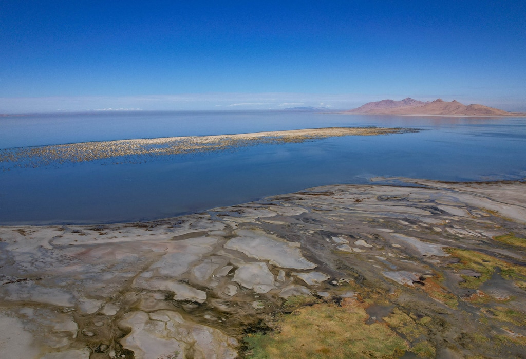 (Francisco Kjolseth | The Salt Lake Tribune) Persisting drought conditions continue to drop water levels at The Great Salt Lake exposing reef-like structures made up of calcium and magnesium carbonate deposits called bioherms that resemble coral as seen on Wednesday, October. 1, 2025.