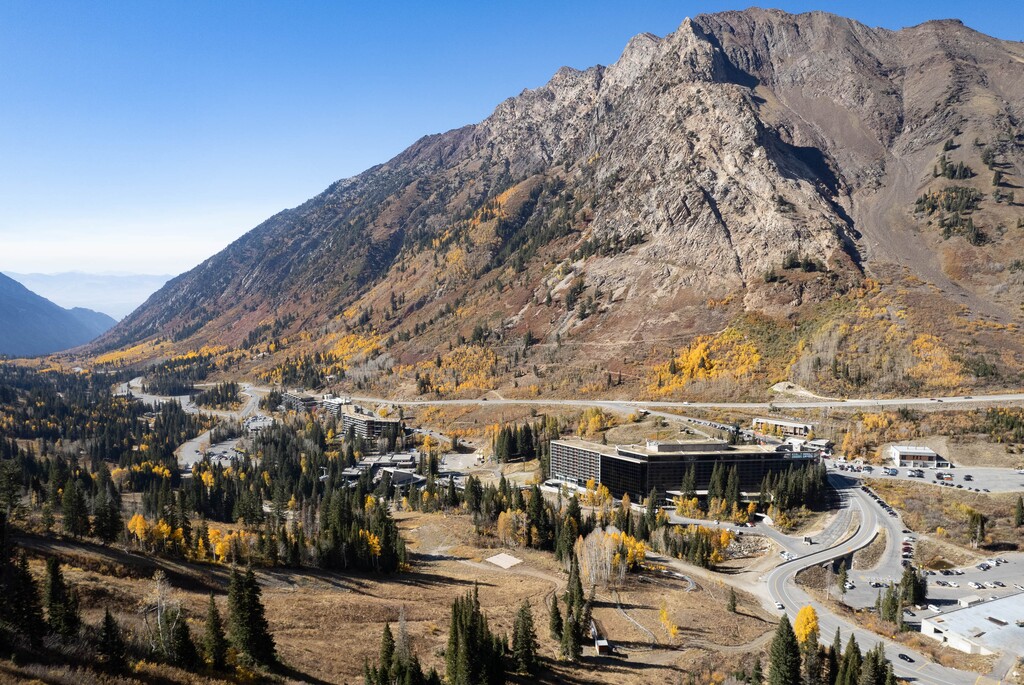 (Francisco Kjolseth | The Salt Lake Tribune) The proposed gondola stop at Snowbird is planned adjacent to the Cliff Lodge along E. Bypass Road, below right, pictured in Little Cottonwood Canyon on Thursday, Oct. 20, 2022.