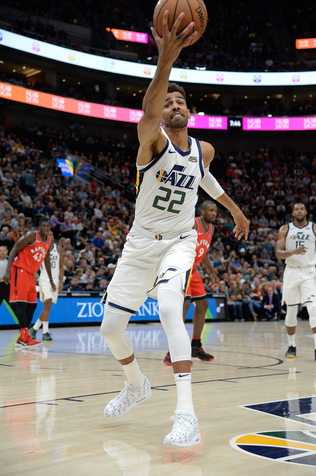 (Francisco Kjolseth  |  The Salt Lake Tribune)  Utah Jazz forward Thabo Sefolosha (22) reaches out for a long ball against the Raptors in the first half of the preseason NBA game at Vivint Smart Home Arena Tuesday, Oct. 2, 2018, in Salt Lake City.