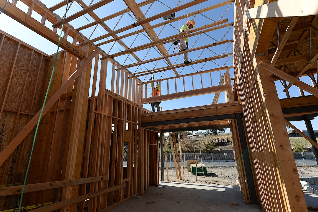 (Francisco Kjolseth  |  The Salt Lake Tribune)  Construction crews work on the site of the half-finished mosque going up in West Jordan at 984 W 9000 South on Tuesday, Oct. 1, 2019.