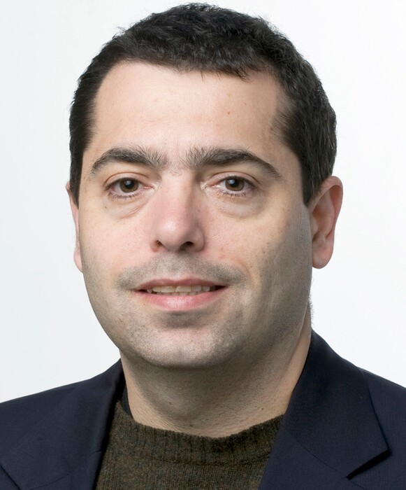 SLUG: PH-PERSONALITY DATE: 11-18-2009 NEG#: 210800 PHOTOG: Jonathan Ernst/FTWP LOCATION Studio  CAPTION:  Washington Post employee Greg Sargent.  Freelance Photo imported to Merlin on  Wed Nov 18 19:33:01 2009