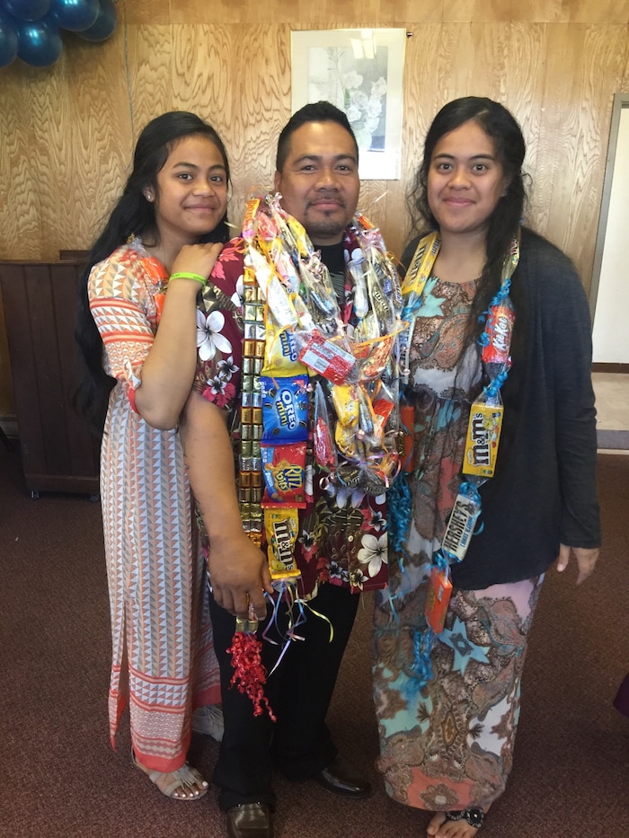 (Photo courtesy Sauelelee Manusina) Aufanua Manusina, pictured here with his nieces Berthina and Alma Saueleele, was deported to Samoa on Tuesday.