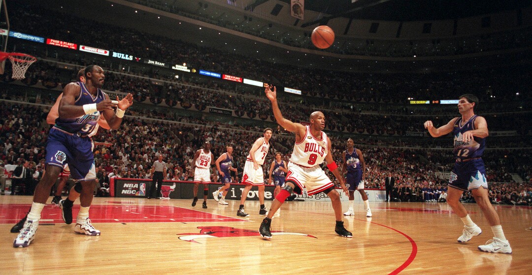 (Trent Nelson  |  Tribune file photo) John Stockton passes the ball to Karl Malone during game three of the 1998 NBA Finals.