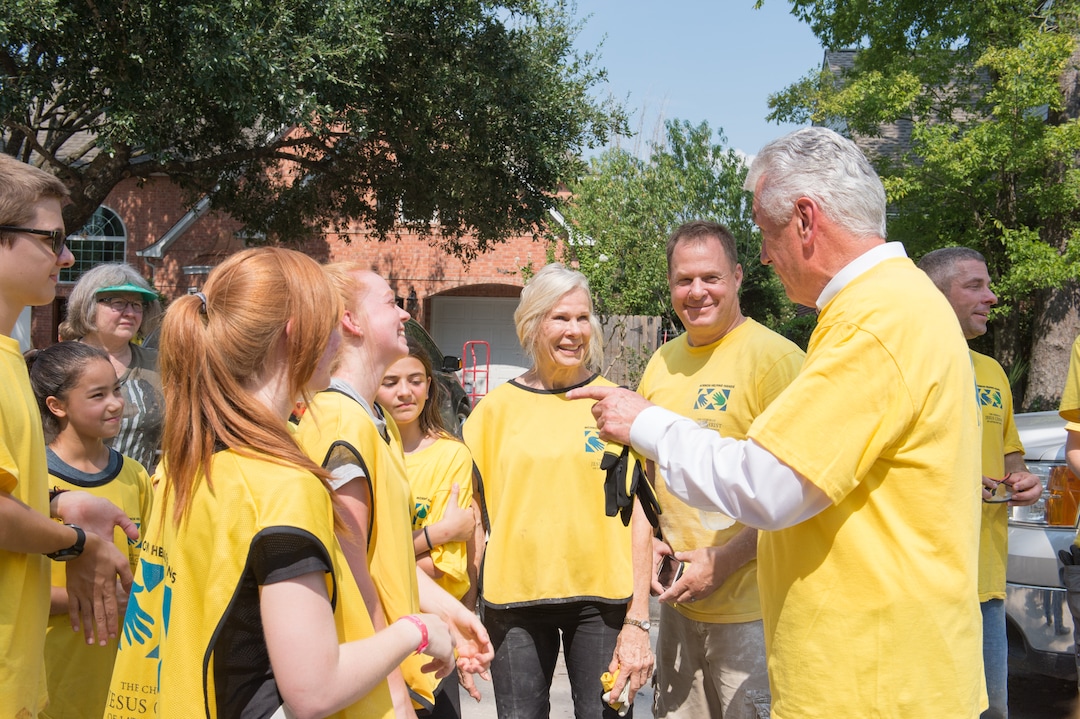 (Rachel Molenda  |  The Salt Lake Tribune) Dieter F. Uchtdorf, second counselor in the governing First Presidency, speaks with LDS volunteers working on Hurricane Harvey recovery efforts in parts of Houston, Texas, on Sunday, Sept. 3, 2017.