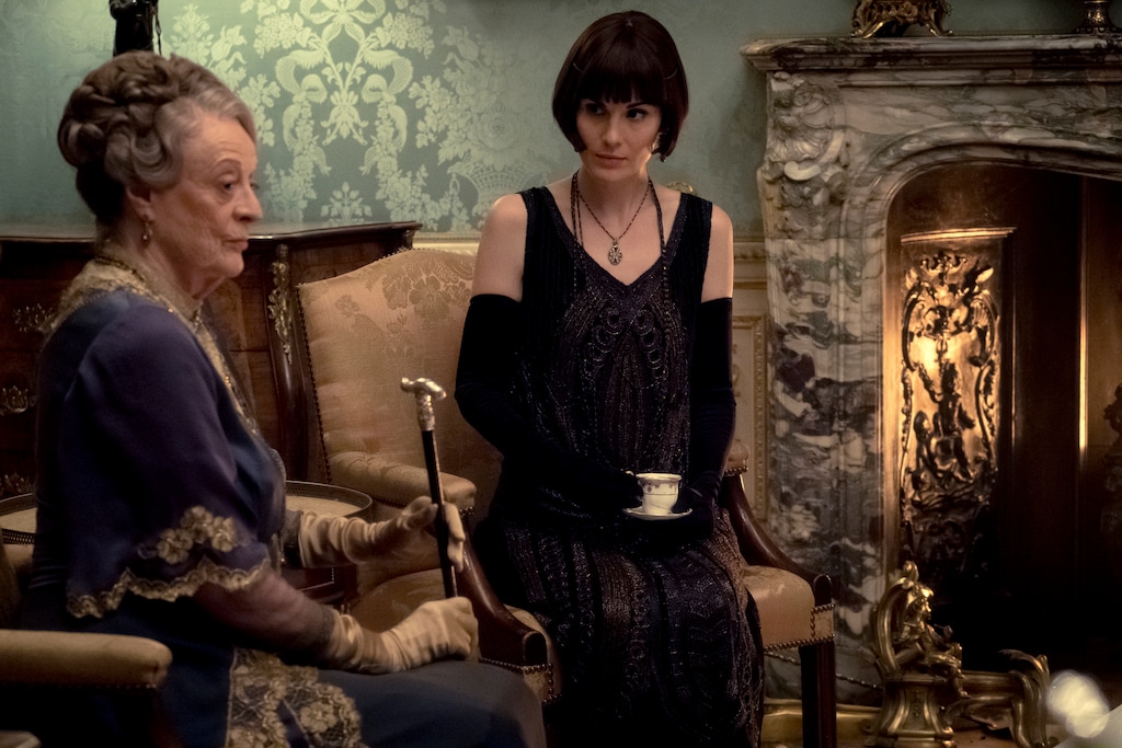 Review: 'Downton Abbey' movie satisfies this fan and charms the newbie