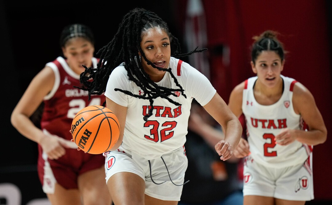 (Francisco Kjolseth | The Salt Lake Tribune) Utah Utes forward Teya Sidberry (32) makes her way down the court as the University of Utah hosts the Oklahoma Sooners in women’s NCAA basketball in Salt Lake City on Wednesday, Nov. 16, 2022.