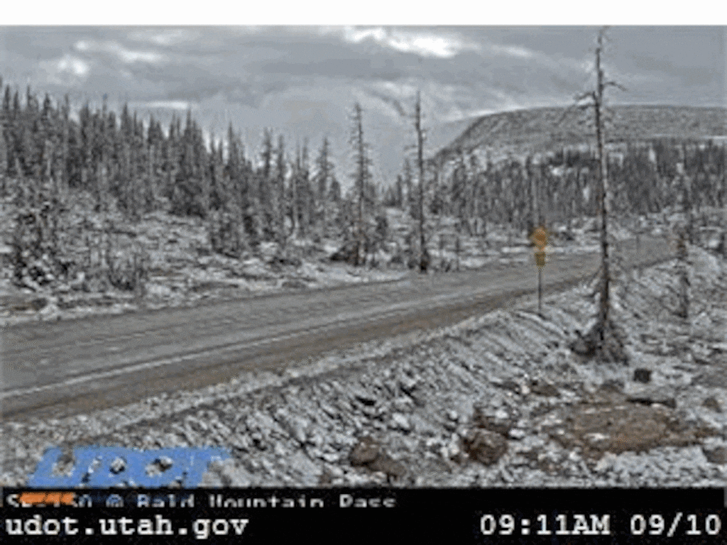 (Utah Department of Transportation) It started snowing in Utah on Tuesday morning. According to a tweet from the National Weather Service, showers brought some “light snow” to some areas above 10,000 feet, including Bald Mountain Pass in the Uinta Mountains.