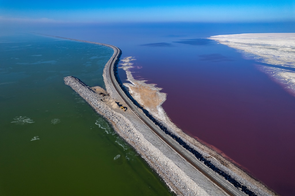 (Rick Egan | The Salt Lake Tribune) A railroad causeway divides two halves of the Great Salt Lake, pictured Friday, Dec. 29, 2023.