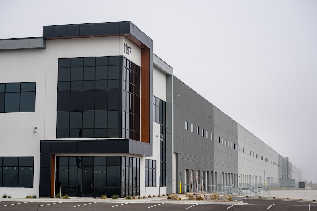 (Trent Nelson  |  The Salt Lake Tribune) A warehouse rumored to be under consideration for a future ICE facility in Salt Lake City on Friday, Jan. 16, 2026.