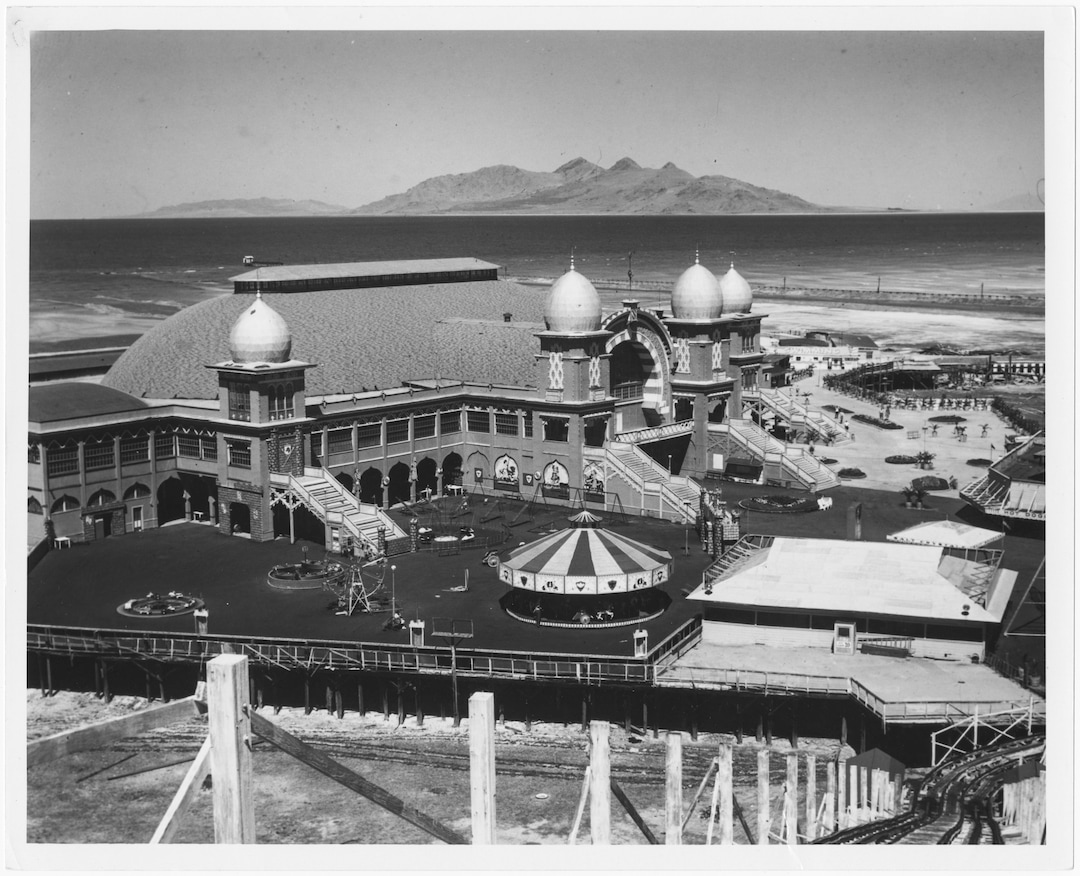 (Utah State Historical Society) Saltair II amusement park and dance hall in the 1950s.	
