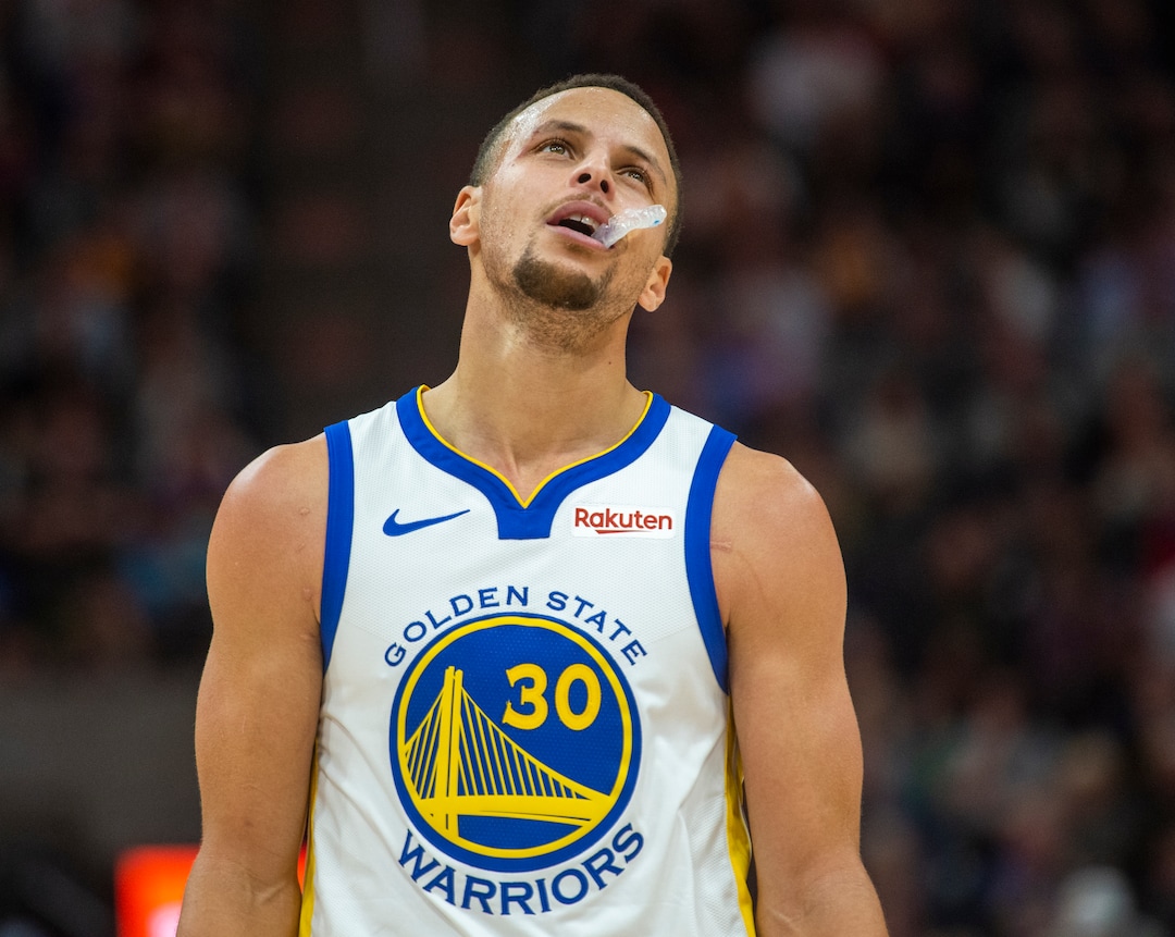 (Rick Egan  |  The Salt Lake Tribune)  Utah Golden State Warriors guard Stephen Curry (30) reacts after missing a lay-up, as at the Golden State Warriors trail the Jazz in teh final minutes of the game, in NBA action between Utah Jazz and Golden State Warriors, in Salt Lake City, Wednesday, Dec. 19, 2018.