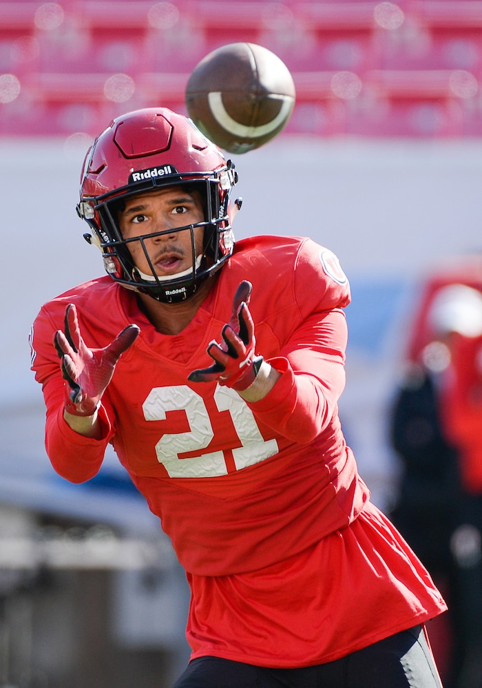 (Francisco Kjolseth  |  The Salt Lake Tribune)  Solomon Enis, #21, pulls in a pass as the Utah Utes hold their first of two major scrimmages of spring practice at Rice Eccles stadium on Saturday, March 30, 2019, prior to the April 13 Red-White Game. 