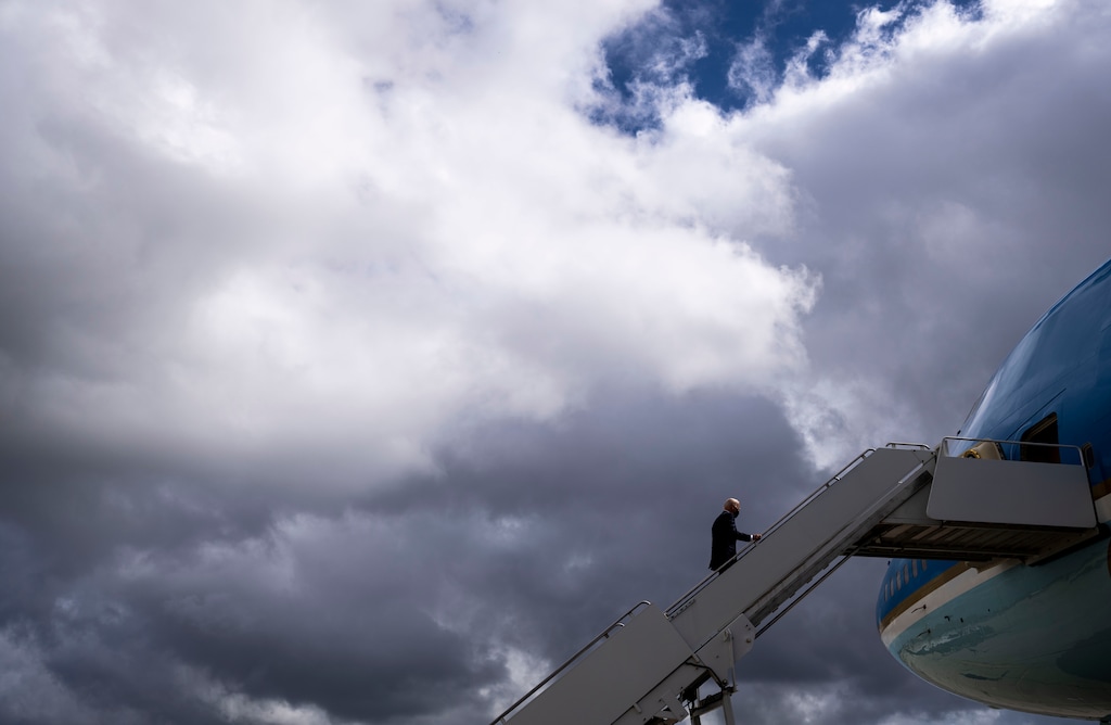 (Doug Mills|The New York Times)
President Joe Biden boards Air Force One in New York, Sept. 21, 2021. "The Biden administration is still desperate to get Iran back to the negotiating table to sign a nuclear deal that would free up billions of dollars in funding that Tehran can use to conduct more such attacks," writes The New York Times columnist Bret Stephens.