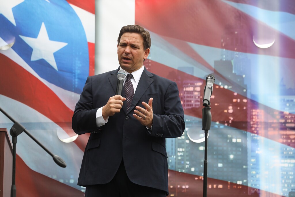 (Eve Edelheit | The New York Times) 

Florida Gov. Ron DeSantis in Palm Harbor, Fla., Sept. 11, 2021.