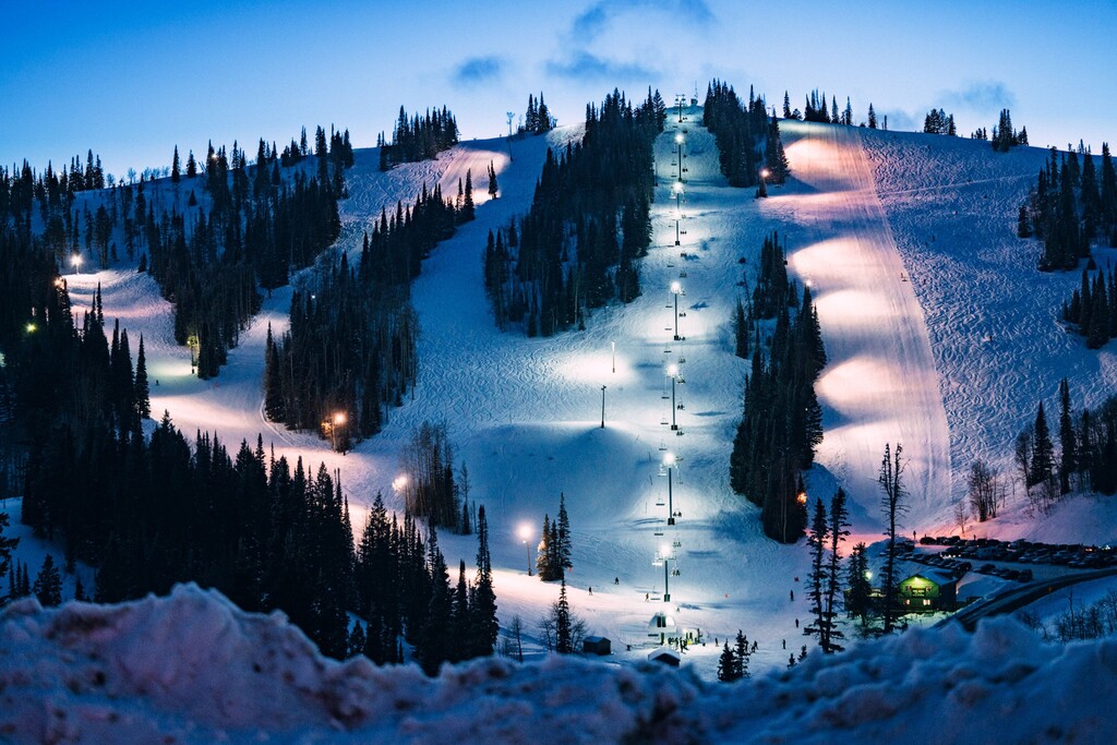 (Powder Mountain) Snow blankets Powder Mountain during the 2022-23 ski season.