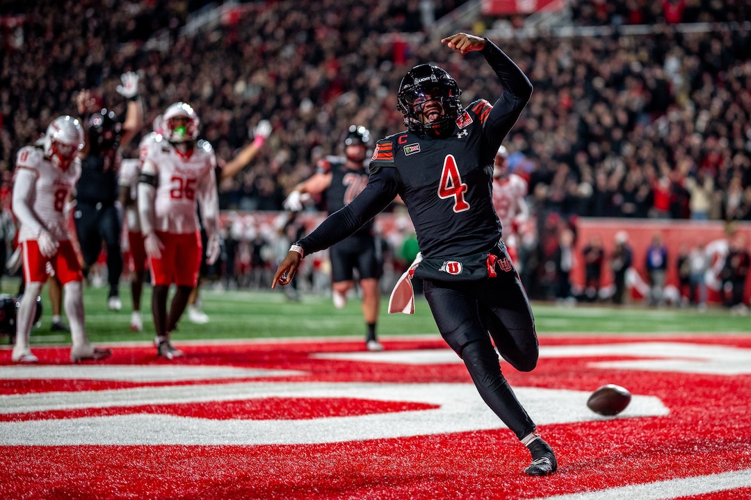 (Trent Nelson  |  The Salt Lake Tribune) Utah Utes quarterback Devon Dampier (4) scores a touchdown in the fourth quarter as Utah hosts Houston, NCAA football at Rice-Eccles Stadium in Salt Lake City on Saturday, Oct. 24, 2026.