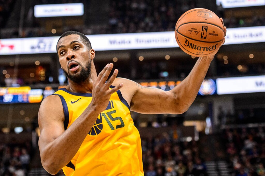 (Trent Nelson | The Salt Lake Tribune)  Utah Jazz forward Derrick Favors (15). Utah Jazz v San Antonio Spurs, NBA basketball in Salt Lake City on Tuesday Dec. 4, 2018.
