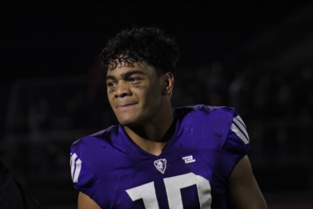 (Mateaki Helu) Mateaki Helu, a two-way football player who will transfer to Stansbury High for his senior year, decommitted then recommitted to the University of Utah in the span of a day.