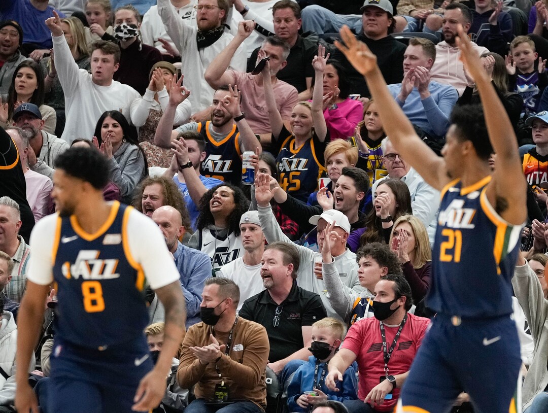 (Francisco Kjolseth | The Salt Lake Tribune) Fans take in the action between the Utah Jazz and the Minnesota Timberwolves at Vivint Smart Home Arena in Salt Lake City, Thursday, Dec. 23, 2021.