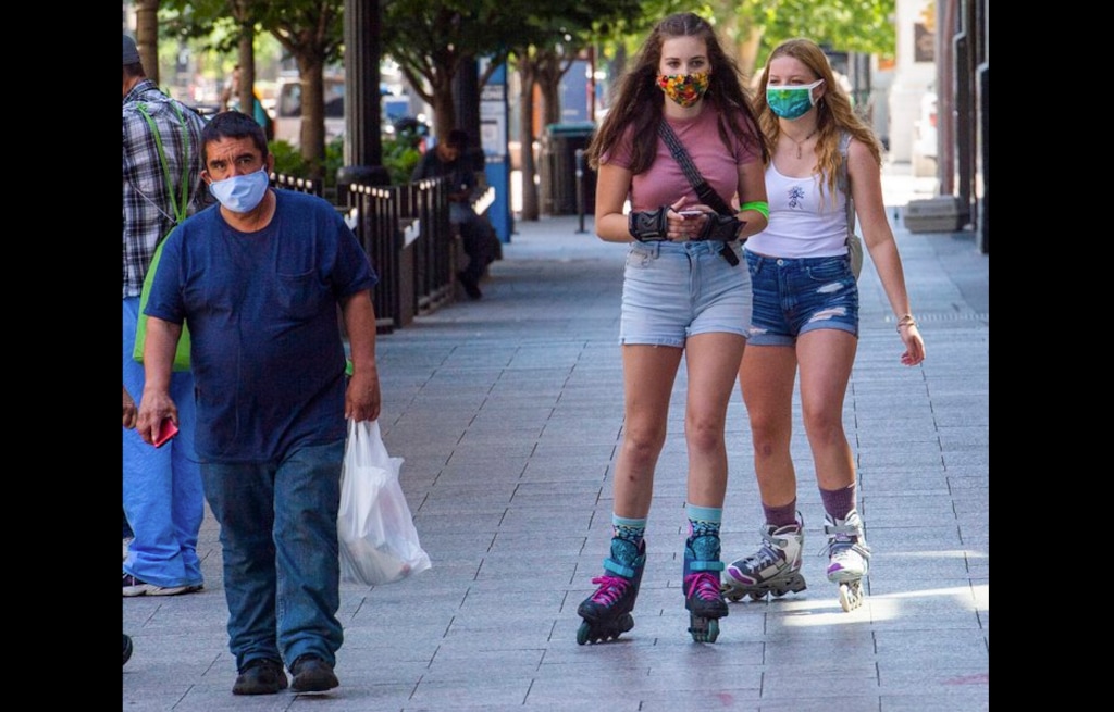 (Rick Egan | The Salt Lake Tribune) Shoppers wear masks in downtown Salt Lake City, on Wednesday, July 29, 2020.