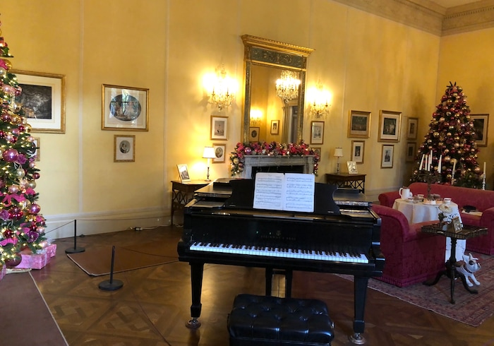 (Scott D. Pierce | The Salt Lake Tribune) Filoli decorated for Christmas.