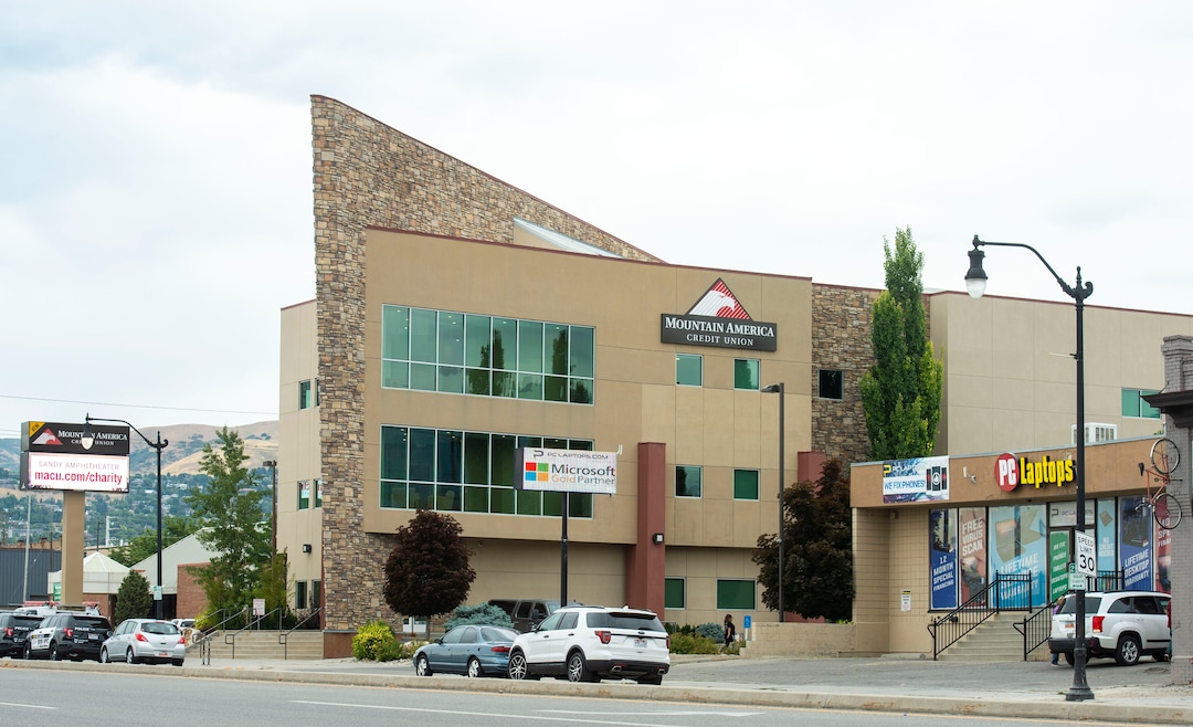 (Rick Egan  |  The Salt Lake Tribune)     Businesses on State Street, near the new homeless resource center on 131 E. 700 South, in Salt Lake City, Wednesday, July 31, 2019.