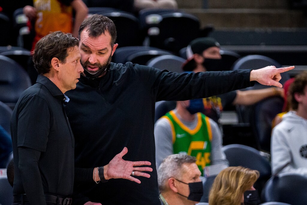 (Trent Nelson  |  The Salt Lake Tribune) Quin Snyder and Alex Jensen as the Utah Jazz host the Miami Heat, NBA basketball in Salt Lake City on Saturday, Nov. 13, 2021.