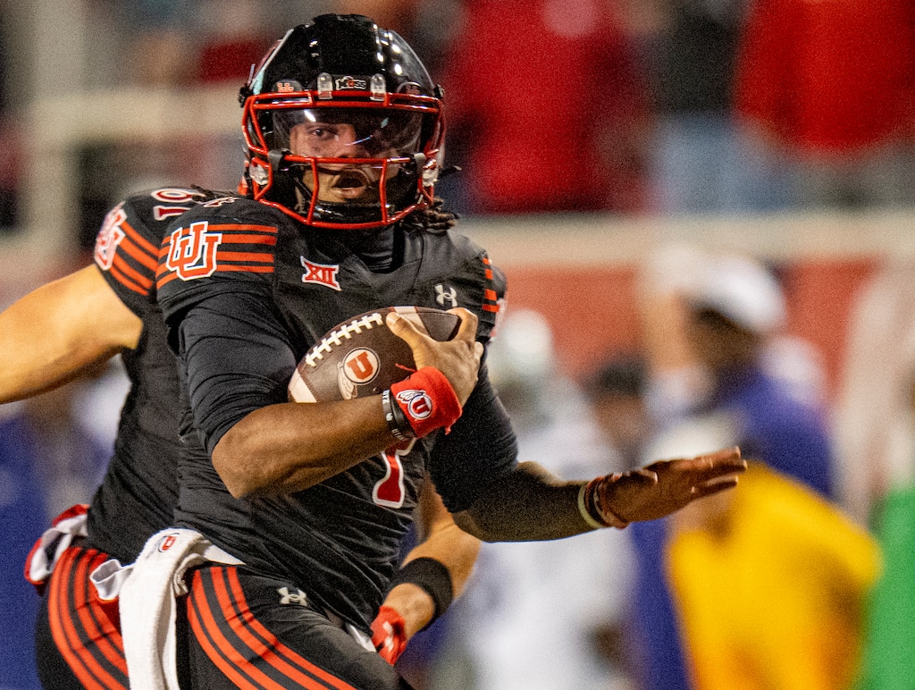 (Rick Egan | The Salt Lake Tribune) Utah quarterback Devon Dampier (4) runs for the end zone in the Utes win over the Kansas State Wildcats in Big-2 Football action at Rice-Eccles Stadium, on Saturday, Nov. 22, 2025.