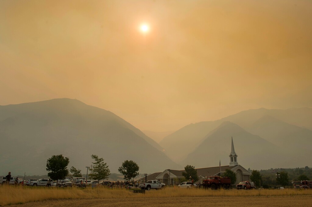 (Rick Egan  |  Tribune file photo)  Smokey skies near Woodland Hills during the the Pole Creek fire in 2018. Tens of millions of people in the Western US face a growing health risk due to wildfires as more intense and frequent blazes churn out greater volumes of lung-damaging smoke, according to research scientists at NASA and several major universities.