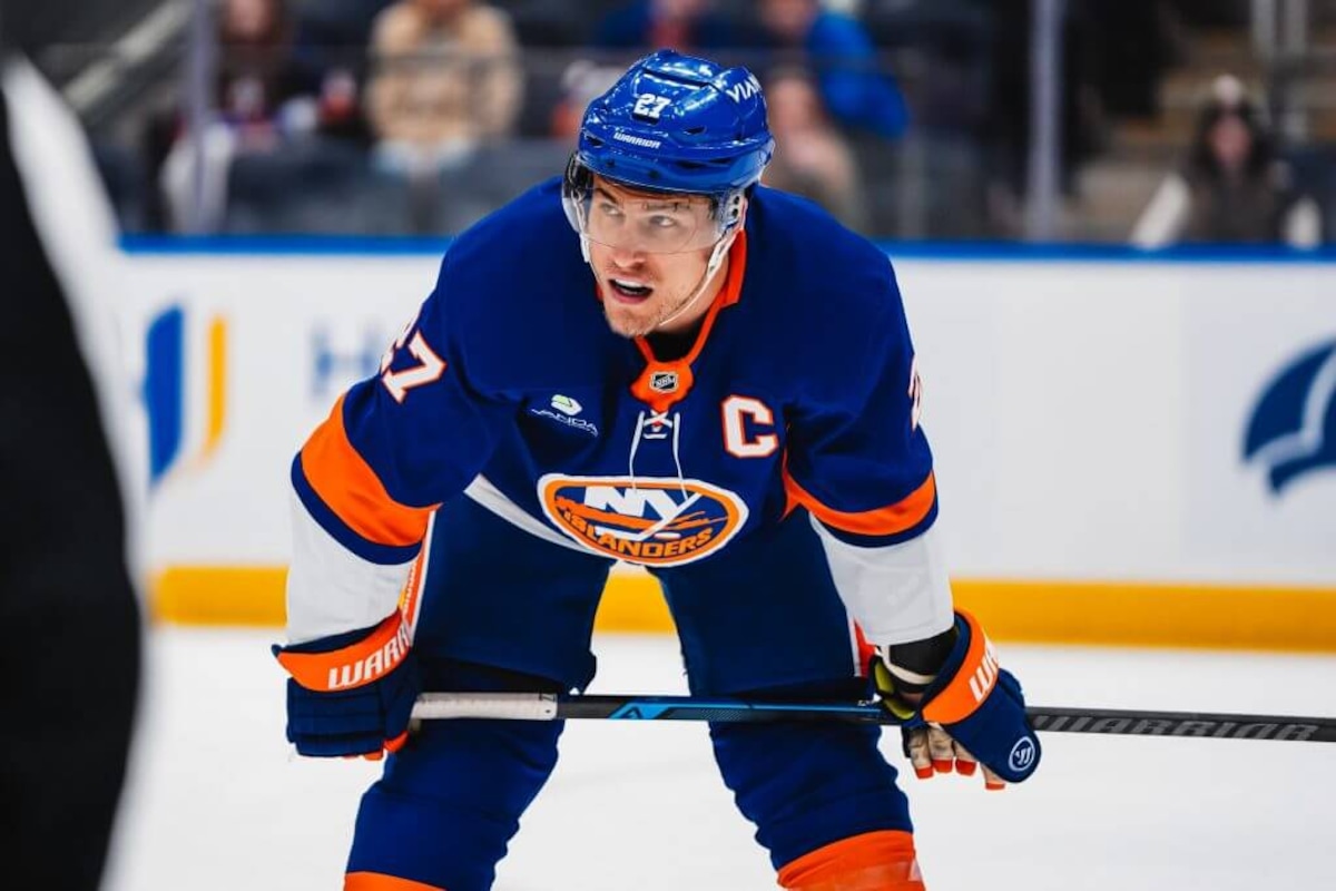 Anders Lee on emotional New York Islanders departure, joining Utah Mammoth