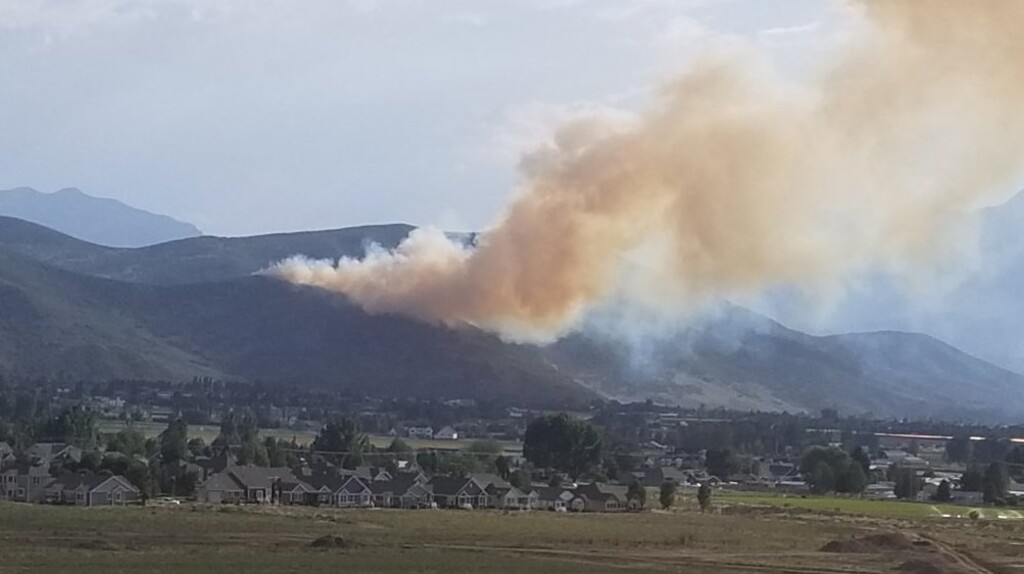 (Photo courtesy of Utah Fire Info) The Big Hollow Fire threatened homes in Wasatch County on Thursday night.