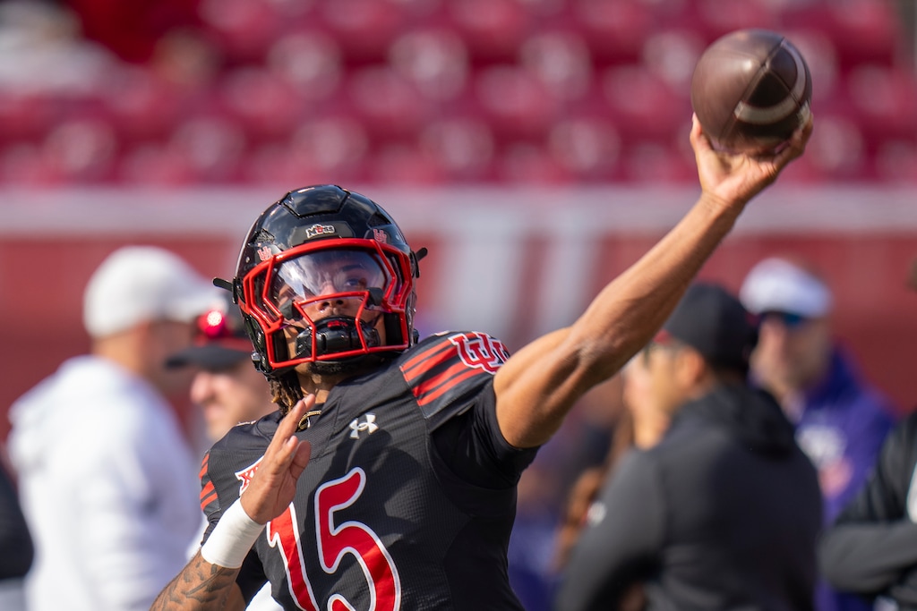 (Rick Egan | The Salt Lake Tribune) Utah Utes quarterback Byrd Ficklin (15) warms up at Rice-Eccles Stadium on Nov. 22.